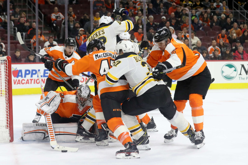 "Flyers" papildlaikā pieveic Austrumu konfereces līderi "Bruins"
