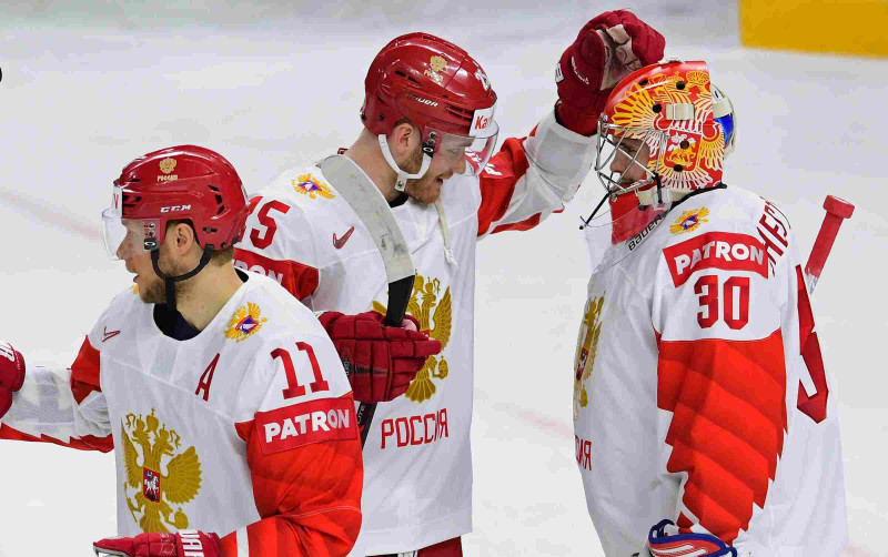 Krievijai pirmā nopietnā spēle, Slovākijai svarīga cīņa par "play-off" pret Franciju