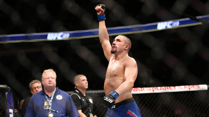 Melburnā cīņas aizvadīs UFC vidējā svara divīzijas zvaigznes