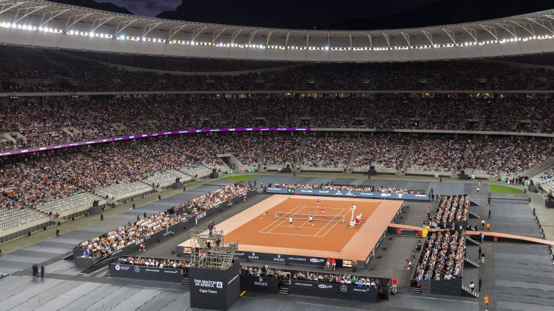 Federera labdarības pasākumā Keiptaunā labots tenisa mača apmeklētības rekords