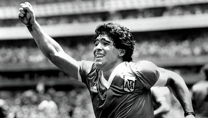 Miris Djego Maradona –  viens no visu laiku slavenākajiem sportistiem pasaulē