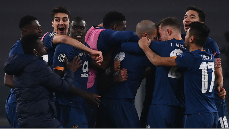 "Porto" salauž "Juventus" sirdi un papildlaikā mazākumā izrauj vietu 1/4 finālā
