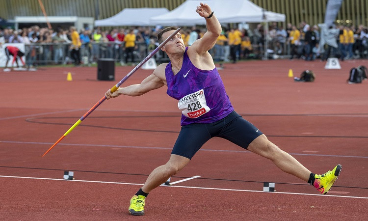Čakšs ar 87.57 metriem izpilda olimpisko spēļu normatīvu un uzvar Austrijā