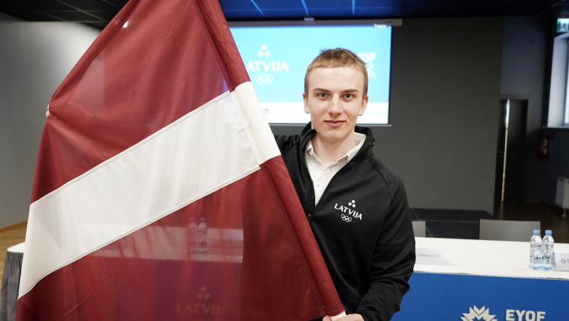 Latvijas karogu Eiropas jaunatnes ziemas olimpiādē nesīs Bukarts jaunākais