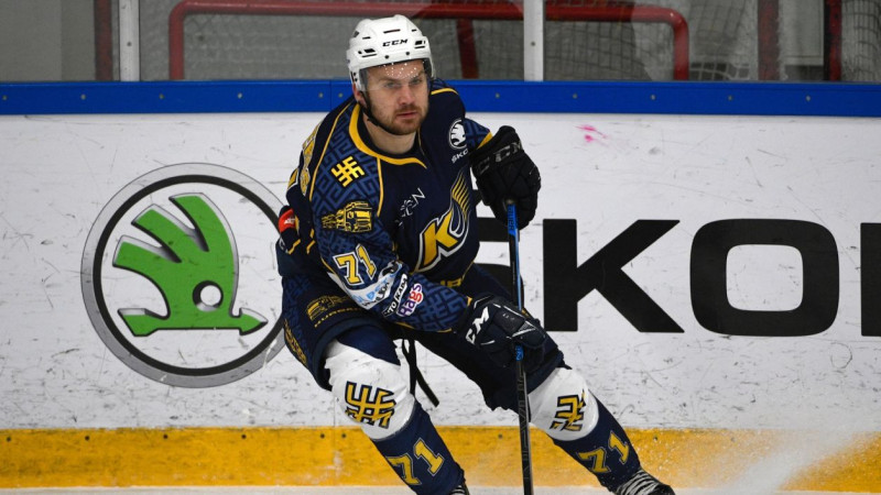 "Kurbada" hokejisti sezonu iesāk ar Igaunijas čempiones sakaušanu