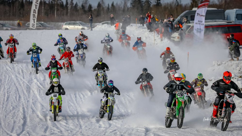 Liezēres ziemas motokrosā uz pjedestāla arī Leons Kozlovskis un Jānis Vinters