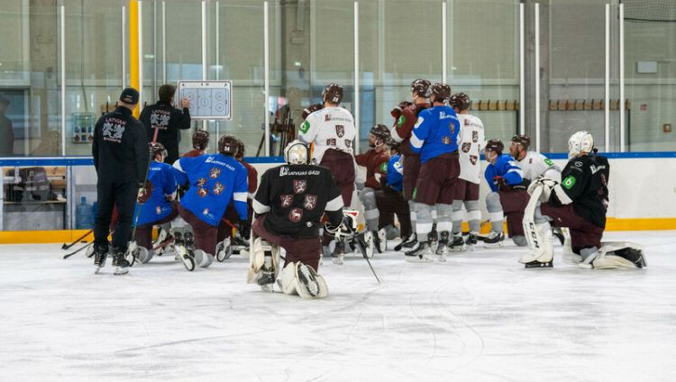Atcelta Latvijas hokeja izlases pārbaudes spēle pret ROC komandu