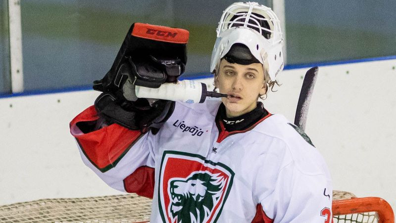 18 gadus vecais vārtsargs Bērziņš atzīts par Latvijas čempionāta februāra MVP