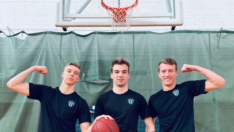 Briest Latvijas basketbola un Igaunijas futbola komandu savstarpēja spēle?