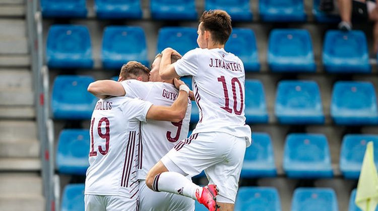 Latvija pēc neveiksmīgā septembra FIFA rangā zaudē piecas vietas