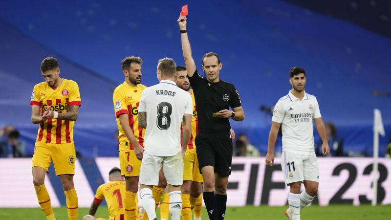 Madrides "Real" mājās izlaiž vadību un VAR dēļ paliek bez uzvaras pret pastarīti