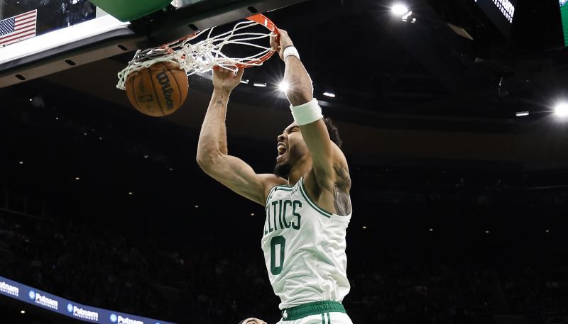 Teitumam 27+10 "Celtics" kārtējā panākumā; Adetokunbo astoņas kļūdas "Bucks" neveiksmē
