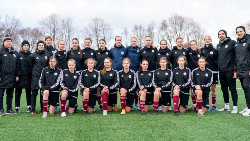 Latvijas U-17 meiteņu izlase EČ kvalifikācijas pirmajā spēlē kapitulē Ukrainai