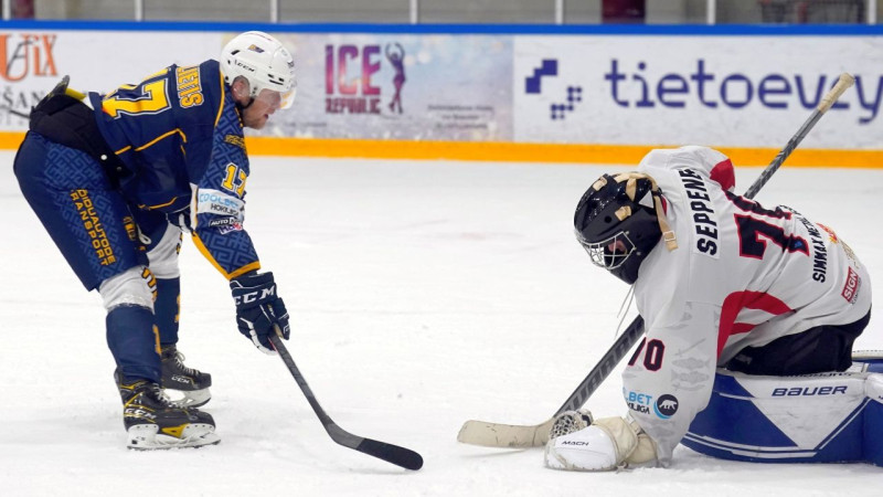 "Kurbada" hokejisti Narvā iegūst ceļazīmi uz Igaunijas līgas finālu