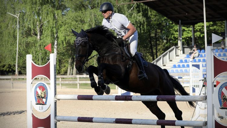 Latvijas kausa pirmajā posmā konkūrā uzvar Vārna