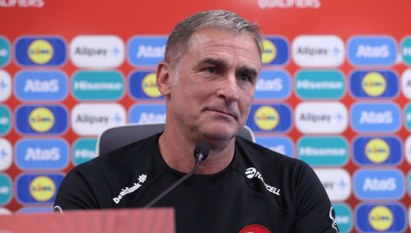 No Turcijas izlases galvenā trenera amata oficiāli atbrīvo Kuncu