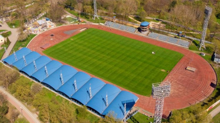 Liepājas stadionā "Daugava" atjaunots skrejceļš un vieglatlētikas zona