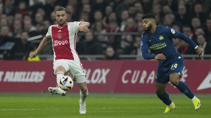 Hendersona debijā "Ajax" atņem punktus līderei Eindhovenas PSV