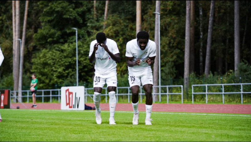 Rezultatīvā futbolā RFS notur vadību un iekļūst kausa pusfinālā