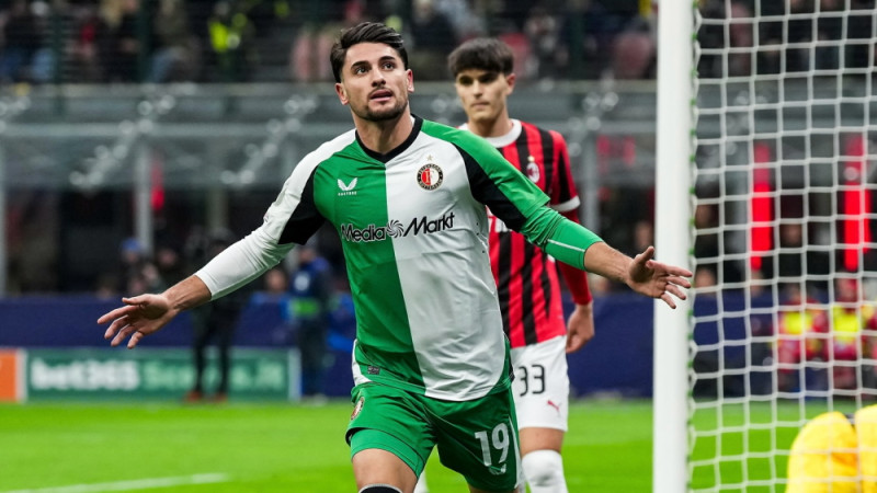 "Feyenoord" pārsvars izkūst 40 sekundēs, tomēr nīderlandieši izsit "Milan"