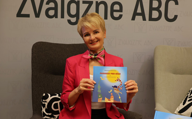 "Pasakas par Rīgu" atklāj Vecrīgas namu un laukumu noslēpumus