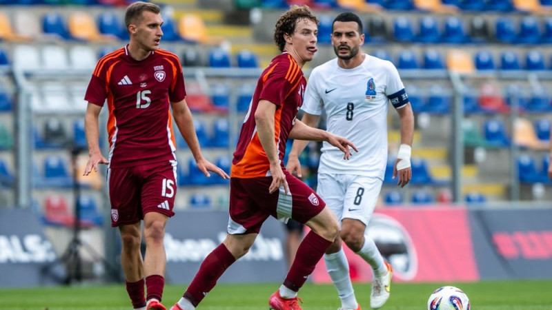 Latvijas futbolisti Albānijai gatavojas ar bezzobainu neizšķirtu pret Azerbaidžānu