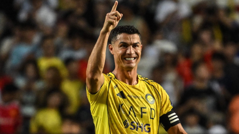 Ronaldu nenoslēgs karjeru, kamēr nebūs guvis tūkstoti vārtu