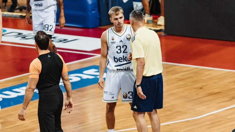 Žagars dala rezultatīvākā godu, ''Fenerbahce'' Eirolīgas klubu duelī tiek pie bronzas Krētā