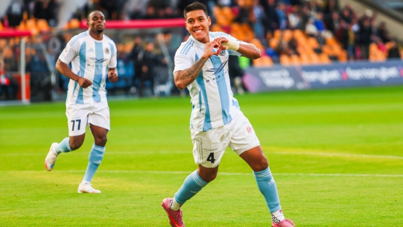 ''Riga'' iesit pirmajā minūtē, galotnē palielina pārsvaru un vēl vairāk pietuvojas titulam