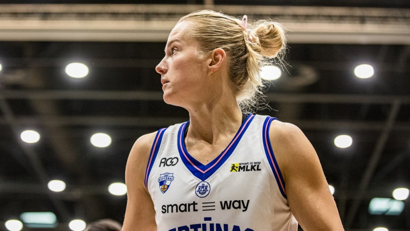 Lieliskā Kate Vilka uzlauž un sarausta TTT aizsardzību