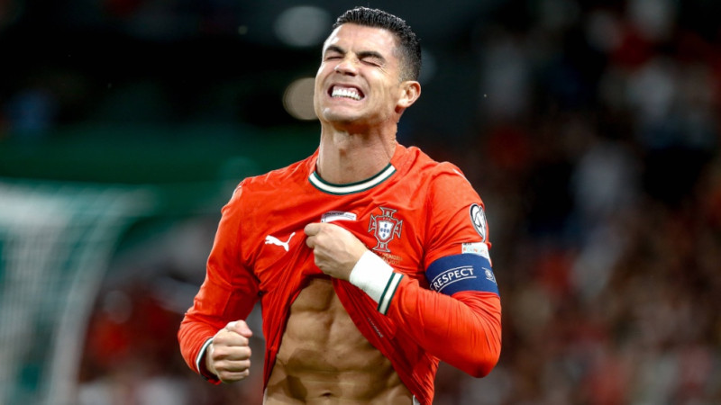Ronaldu labo vēl vienu rekordu, Andora divas minūtes vadībā pret serbiem