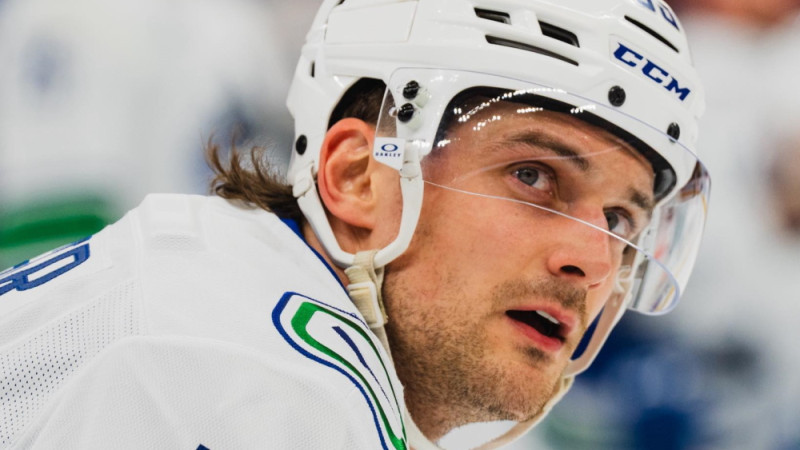 Vankūveras "Canucks" kapteinis Hjūzs atgriežas ierindā, tuvojas arī Bļugers