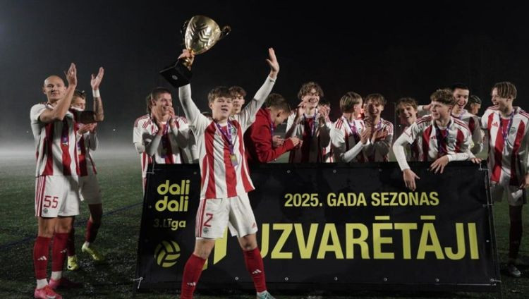"Liepājas" dublieru un futbola skolas apvienotā komanda dominē un triumfē 3. līgā