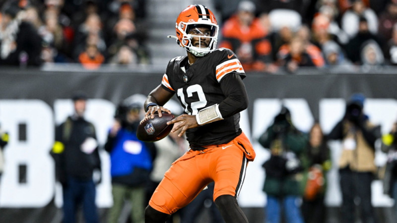 Kamēr debitants aizvada karjeras pirmo spēli, laupītāji tiek pie 200 tūkstošiem dolāru