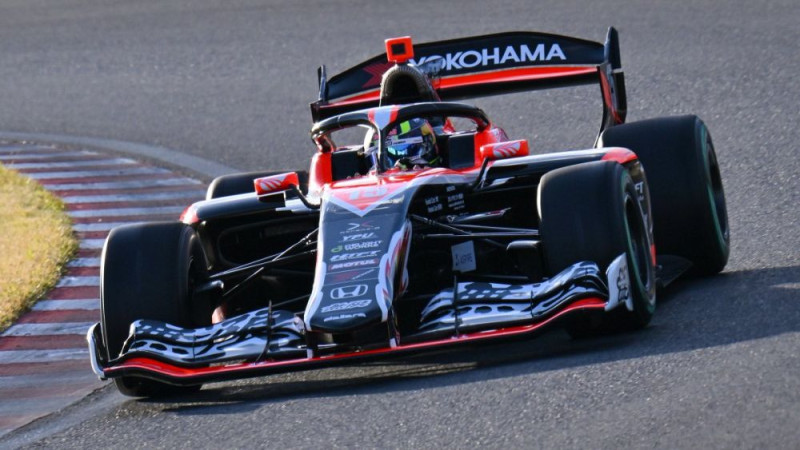 Potenciālais "Red Bull" F1 pilots Ivasa kļūst par "Super Formula" čempionu