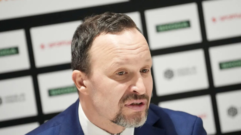 Sorokins: ''Tikai 5% no Latvijas U18 izlases hokejistiem māk pareizi izpildīt kūleni atpakaļ''