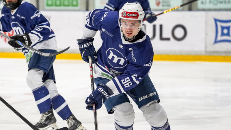 Čempioni otro vakaru pēc kārtas izmoka smagu uzvaru pret igauņiem