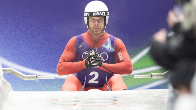 Cīņu par godalgām sāks kamaniņu sportisti - vīriešu vieniniekos starts Aparjodam un Bērziņam