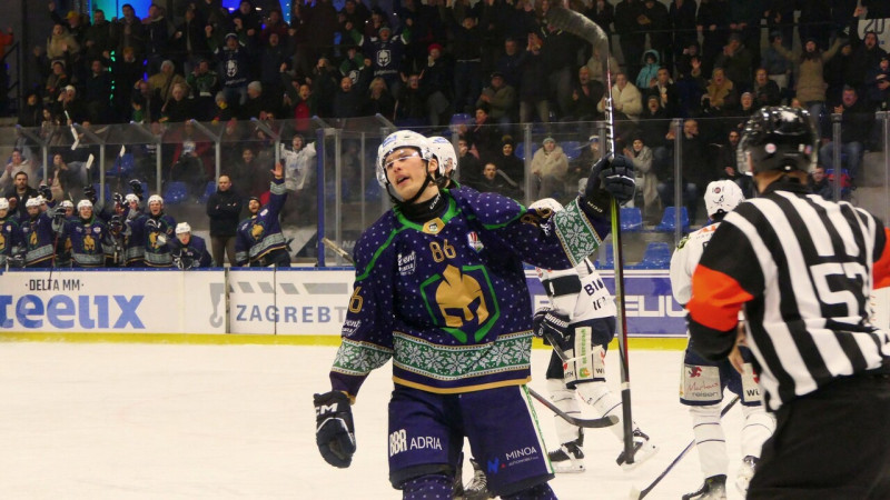 Larionovam un Vīgneram uzvaras metieni