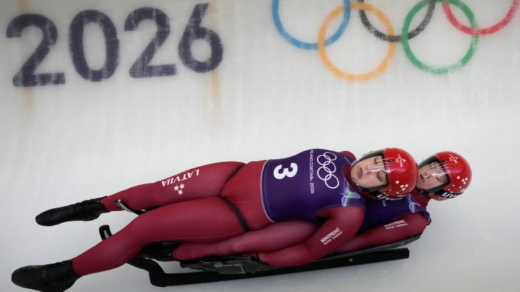 Kamaniņu divnieks Robežniece/Bogdanova ieslīd olimpiskā treniņbrauciena trijniekā