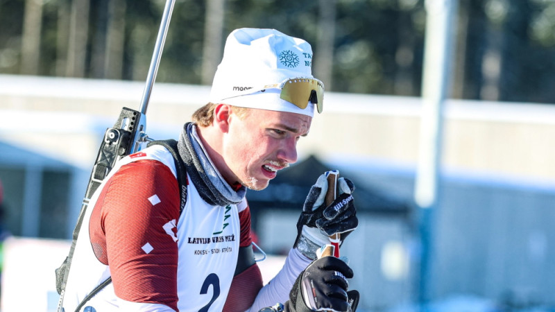 "Lidojošais" Lozbers no OS atgriežas ar zeltu jauniešu PČ