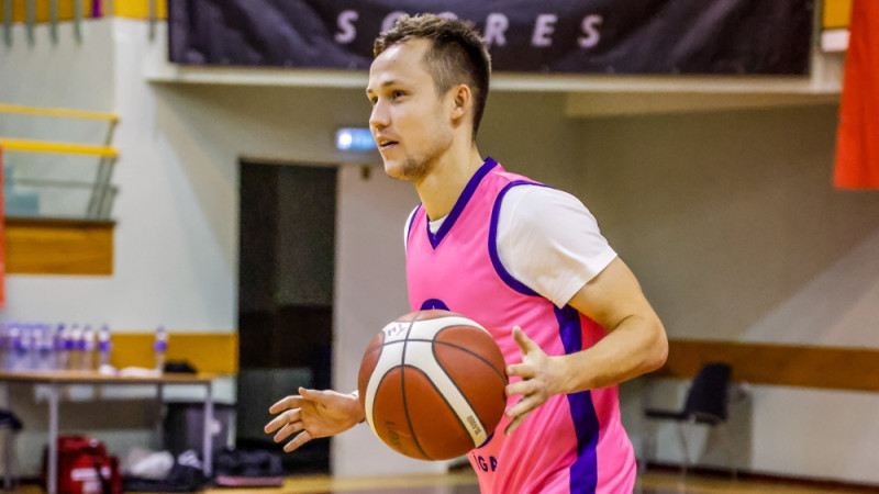 "Rīgas Zeļļi" atrod sastāva pastiprinājumu starp Latvijas futbola izlases līderiem...