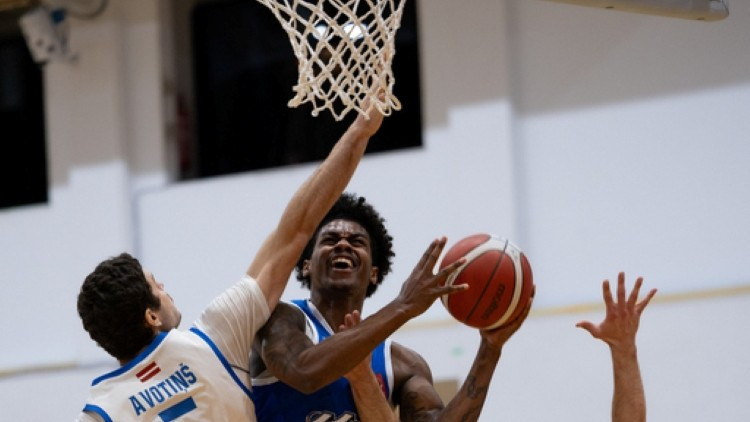 "Latvijas Universitāte" papildina sastāvu ar amerikāņu saspēles vadītāju