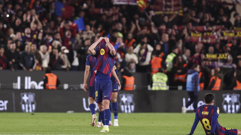 "Barcelona" gandrīz paveic neiespējamo, "Atletico" - pirmais finālists