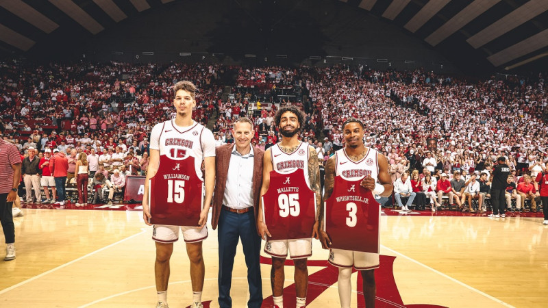 Noa Viljamsons un "Alabama" iesoļo NCAA čempionāta otrajā kārtā