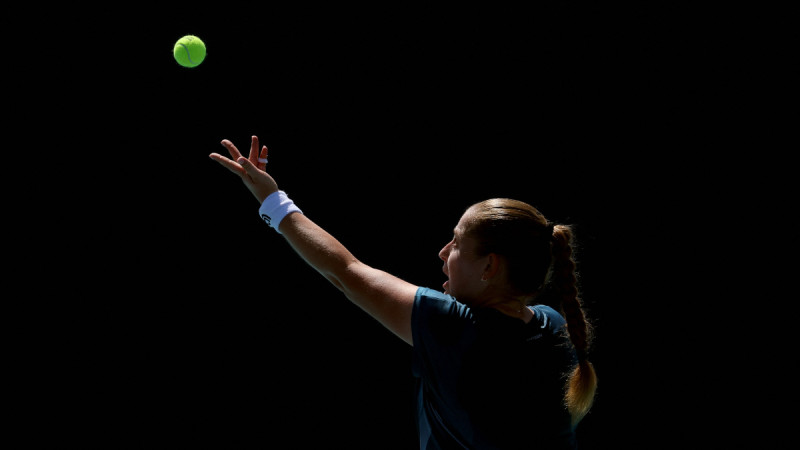 Ostapenko paceļas uz 23. vietu, Semeņistaja atgriežas "top 100"
