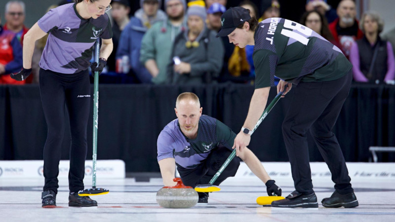 Dramatisks kērlinga fināls Toronto: "Shield" kļūst par pirmajiem "Rock League" čempioniem