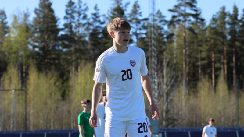 Latvijas U17 futbolisti pārspēj islandiešus