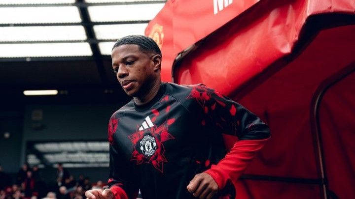 Ilggadējais ''United'' aizsargs pēc sezonas pametīs klubu