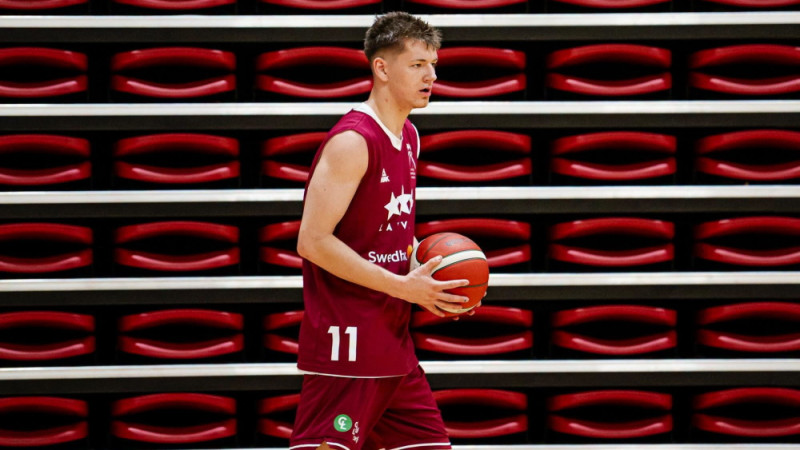 Zvirgzdiņš izvēlējies duci, kas pārstāvēs U20 izlasi Ļubļanā